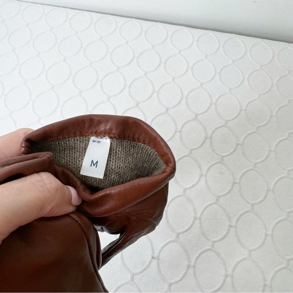 Brown Faux Vegan Leather Gloves Medium - Picture 2 of 2